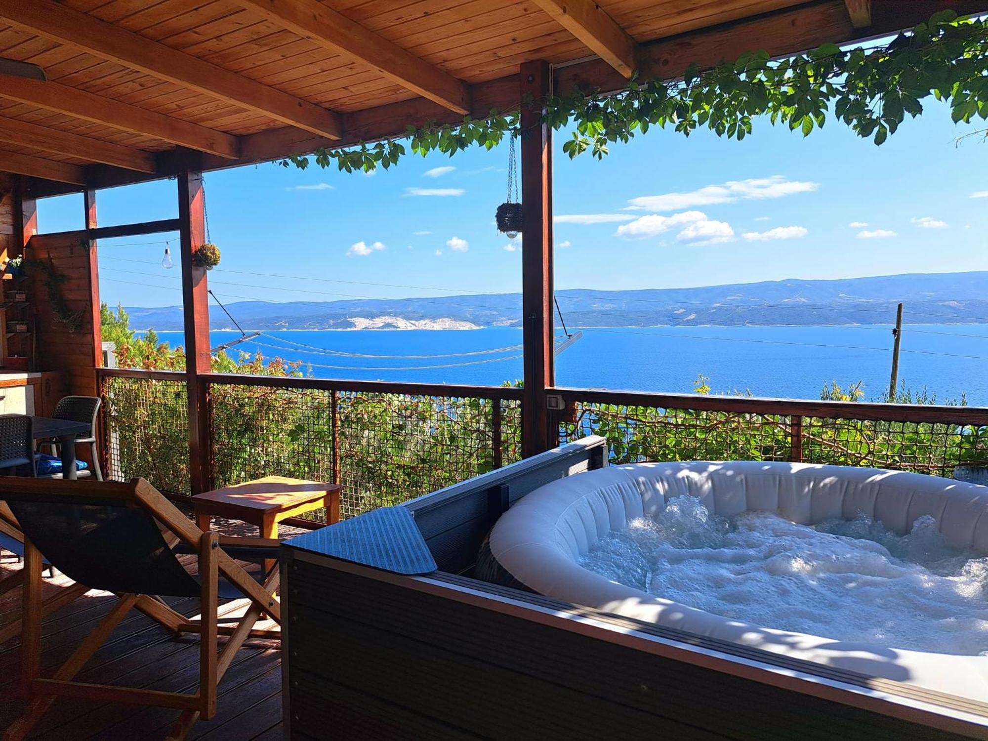 Villa Bella vista with jacuzzi Omiš Esterno foto